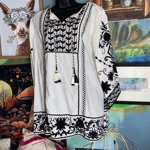 CREAM BOHO HIPPIE BLOUSE Embroidered Black Flowers Geometric CHICO’S 2